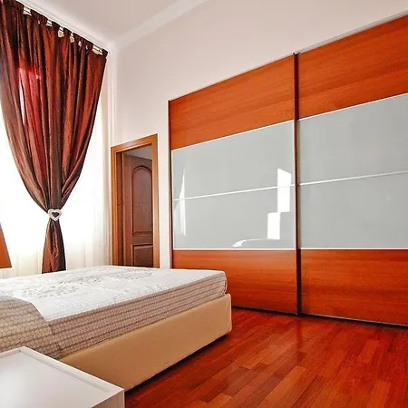 Holiday Flat - Ila021003-p